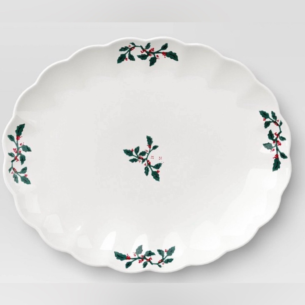 Threshold Christmas Platter scalloped
